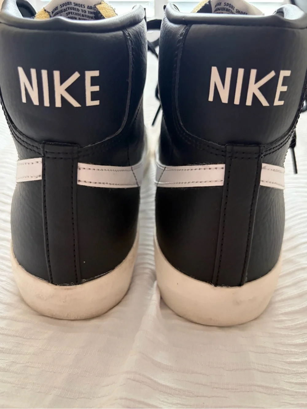 Nike Blazer Men's Black/White Hi-Top Casual Sneakers - Hardly Worn